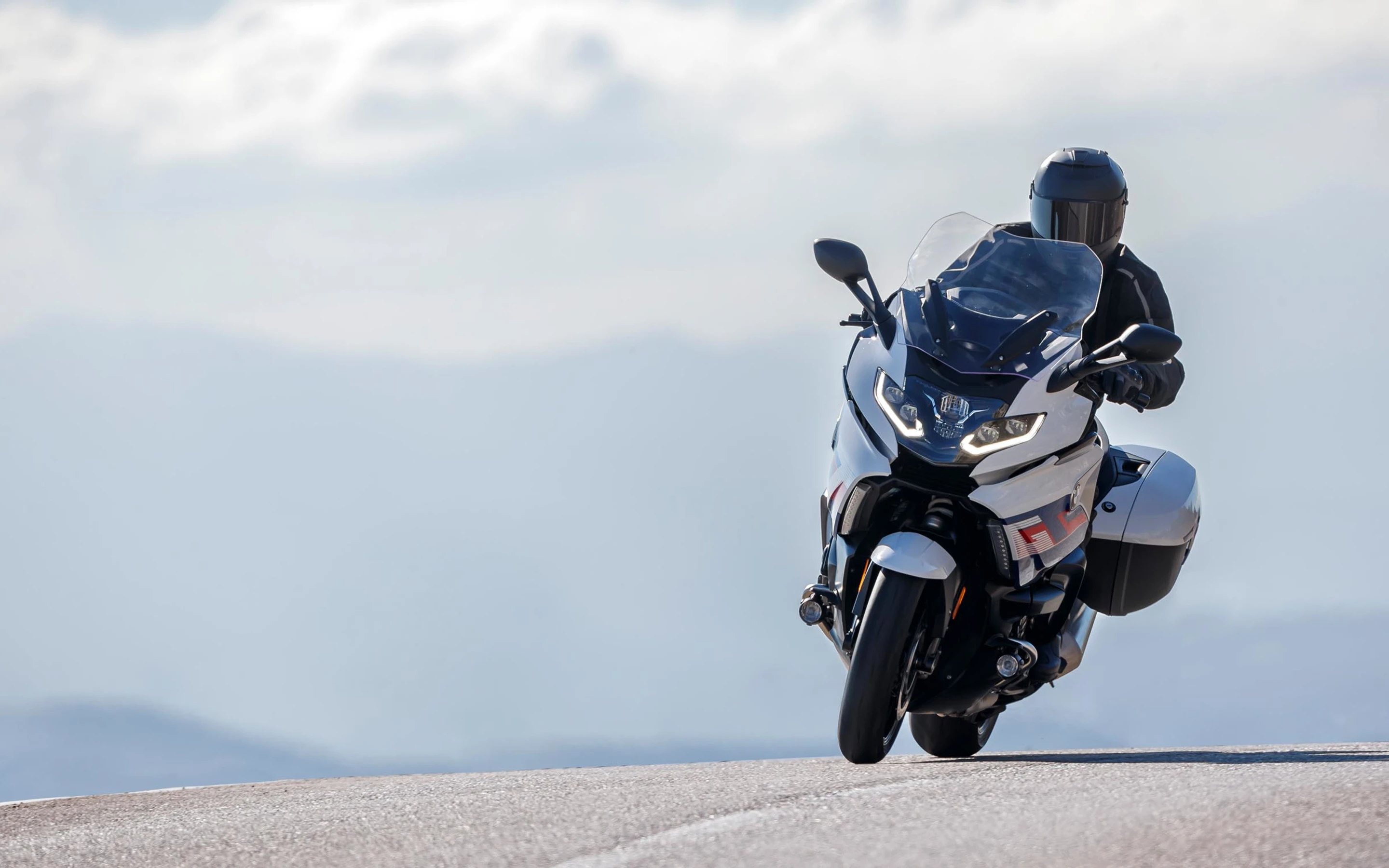 BMW K 1600 GT - VOORZIJDE- AFBEELDING