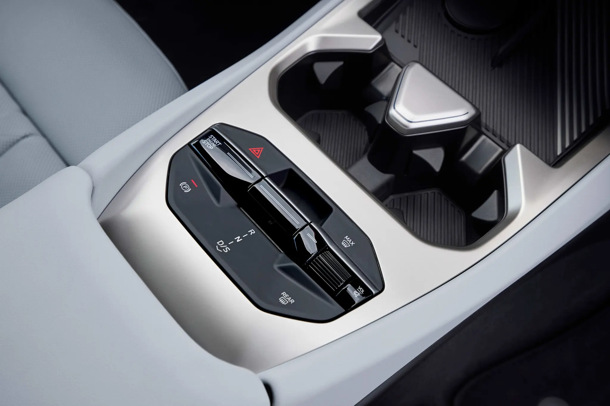 P90657782 highRes der-neue-bmw-320-int 11zon