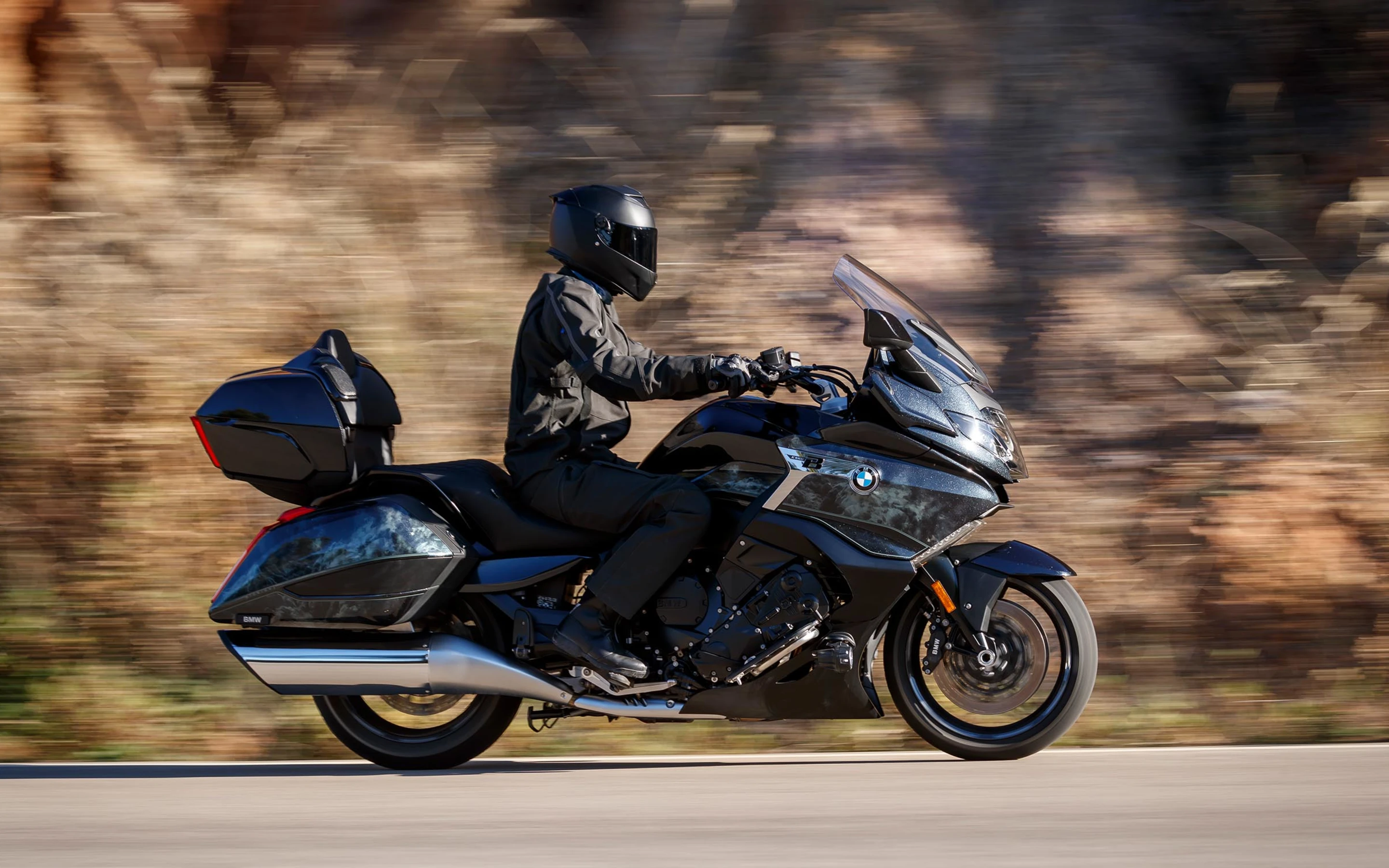 BMW K 1600 GRAND AMERICA - DESIGN - ZIJKANT- AFBEELDING