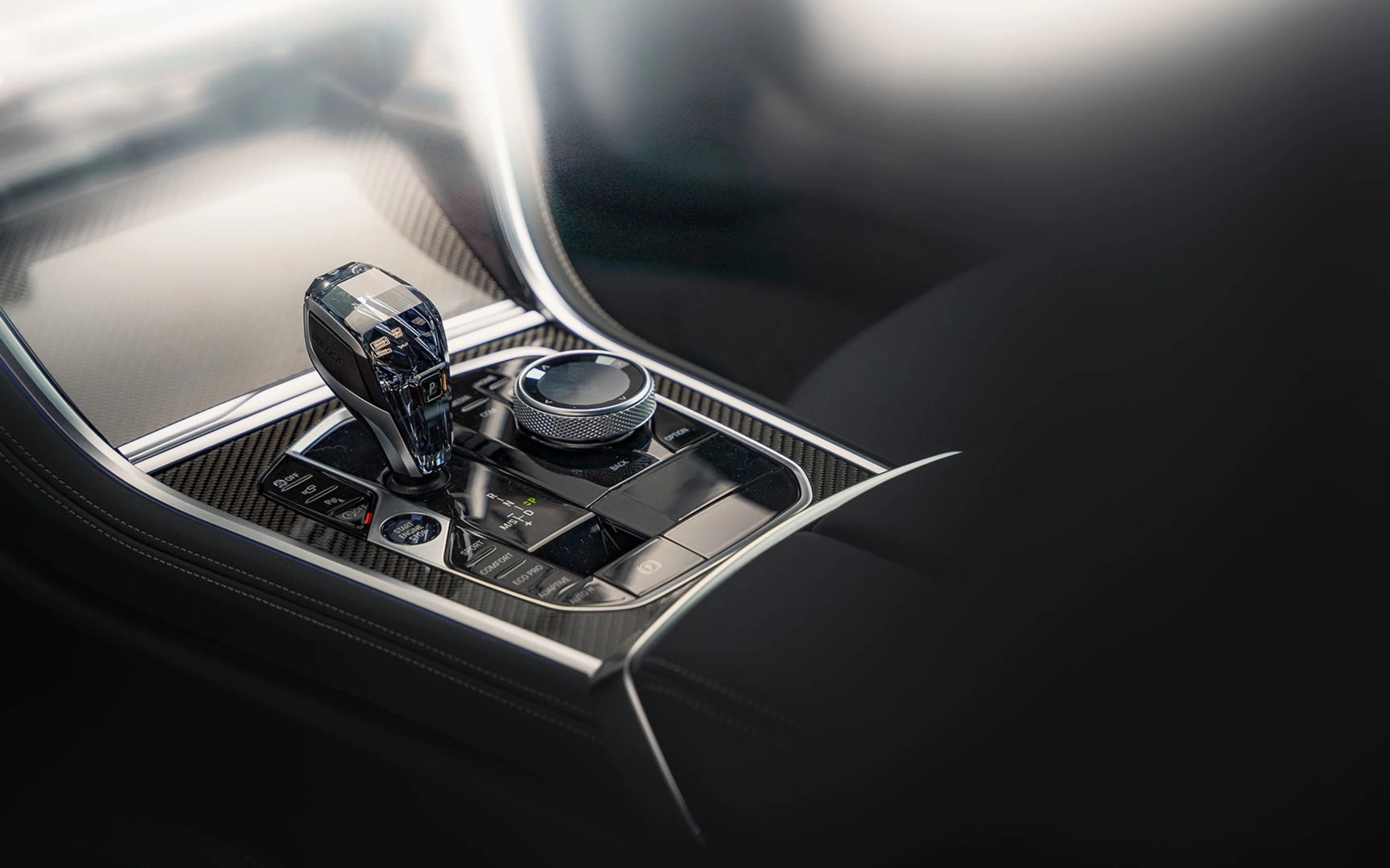 BMW_8_Serie_Coupe_Interieur_Dusseldorp_BMW