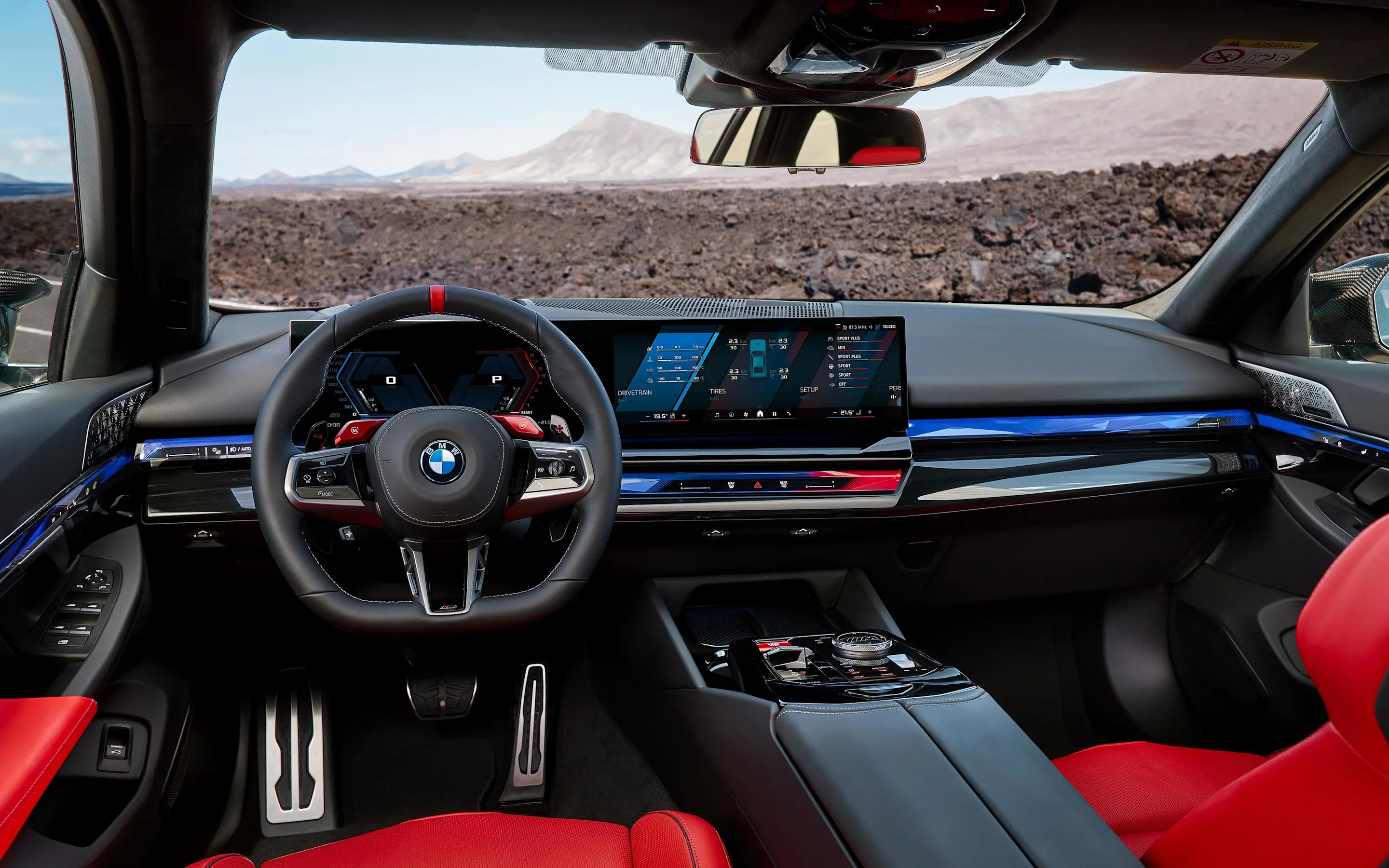 Dusseldorp BMW M5 Touring cockpit