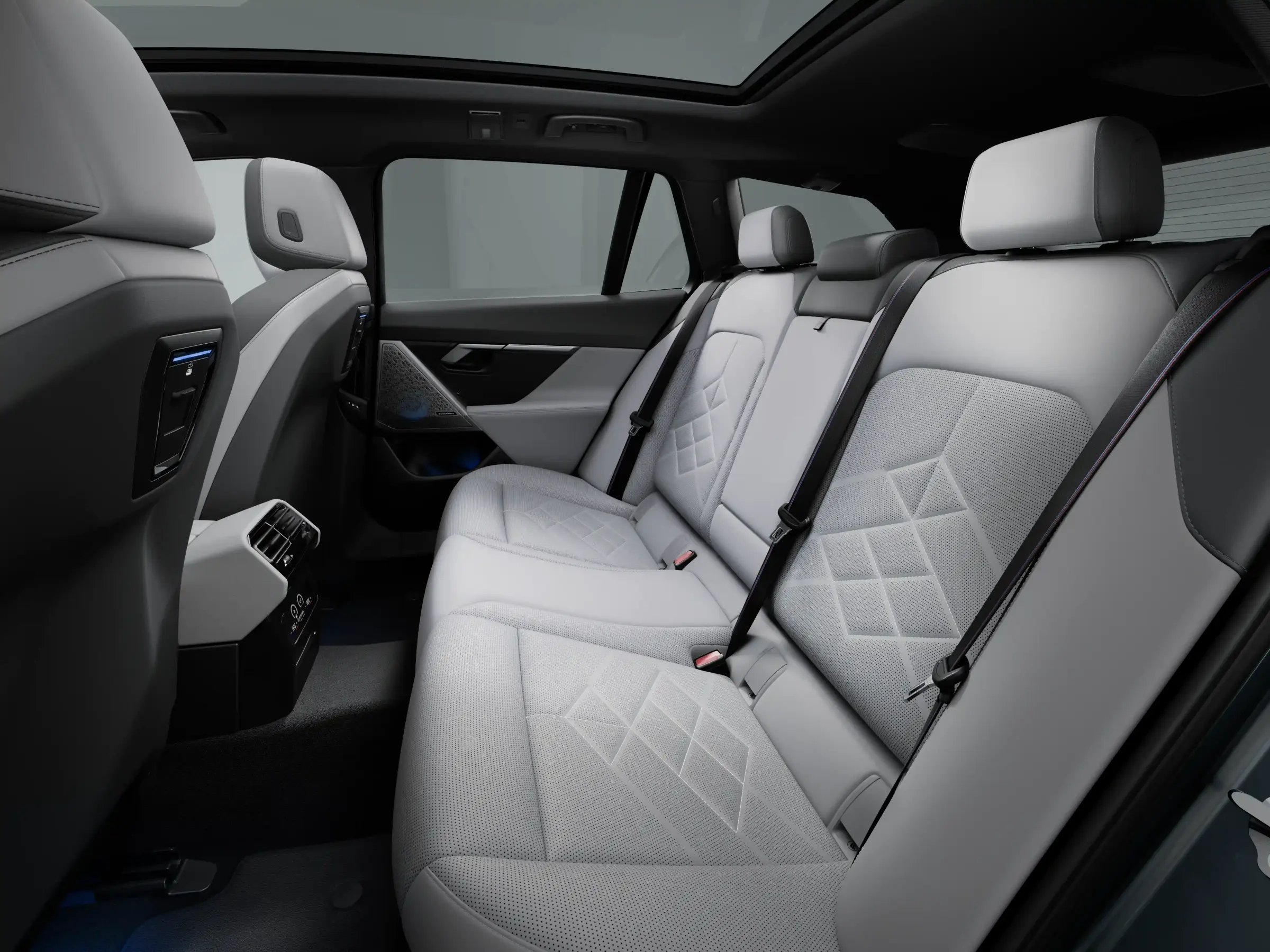 BMW_i5_eDrive40_Interieur_Dusseldorp_BMW