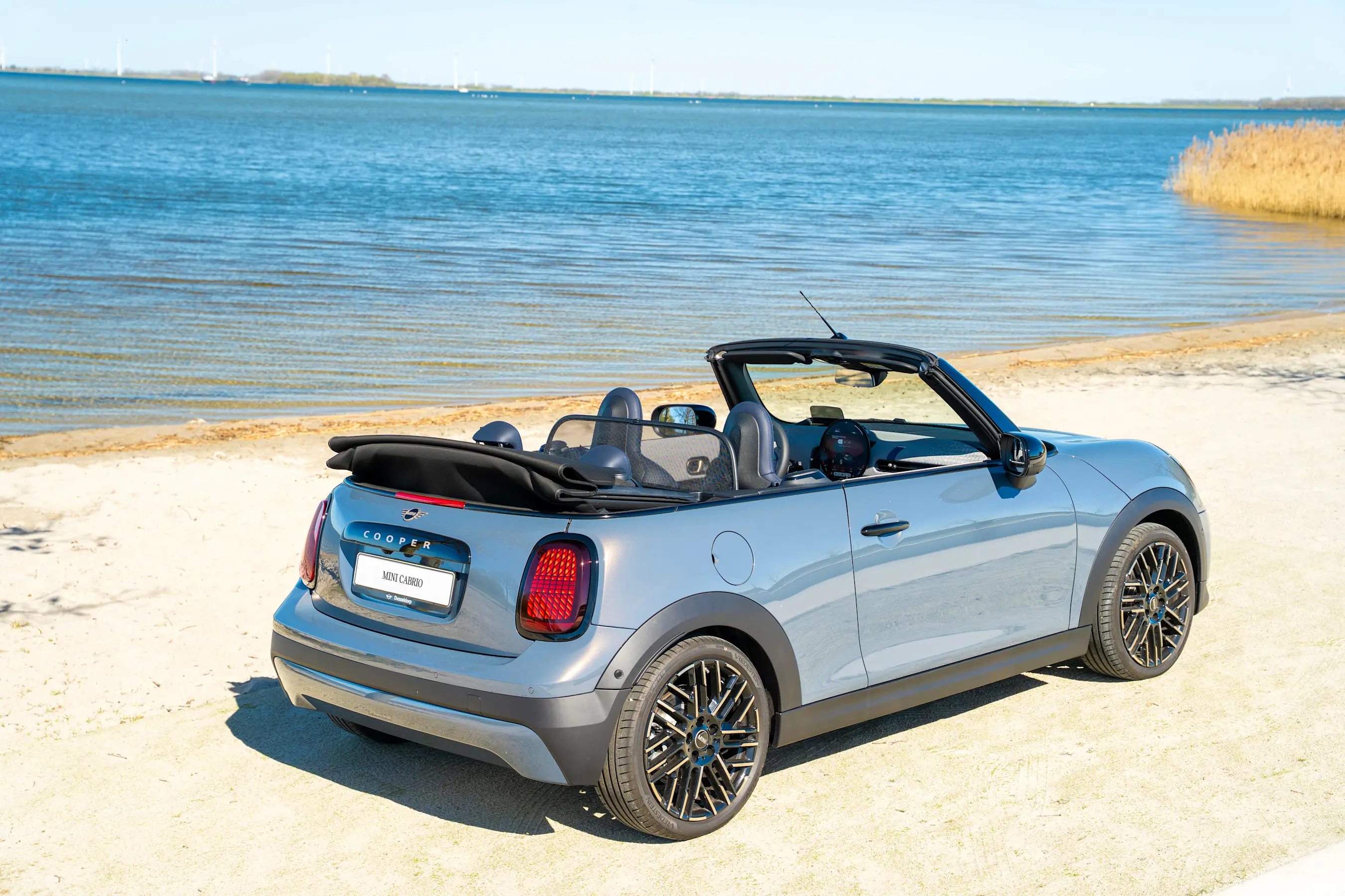 MINI - Mediapost - Net zo knap zonder dak- afbeelding1