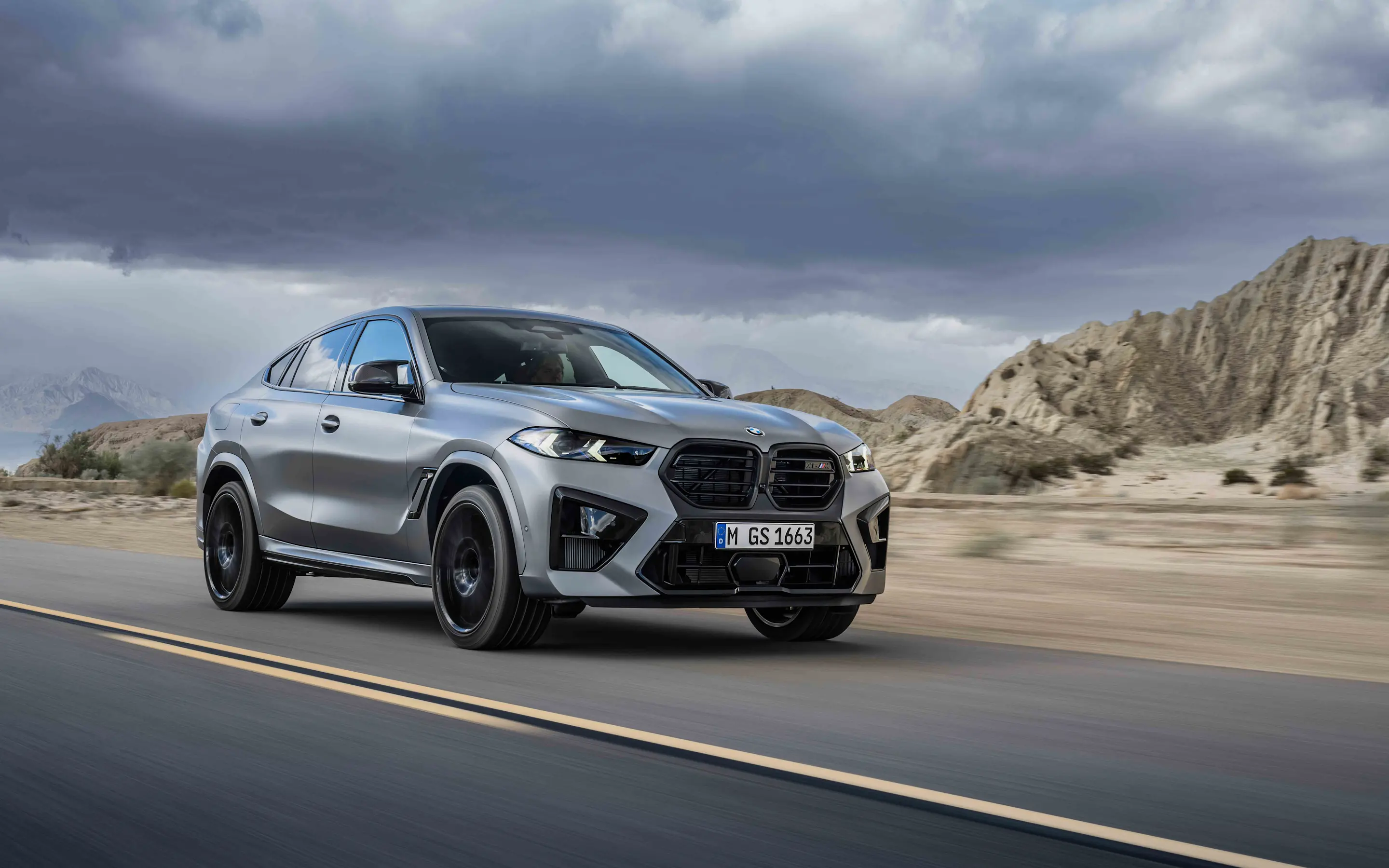 bmw x6m exterieur voorkant zijkant dusseldorp bmw