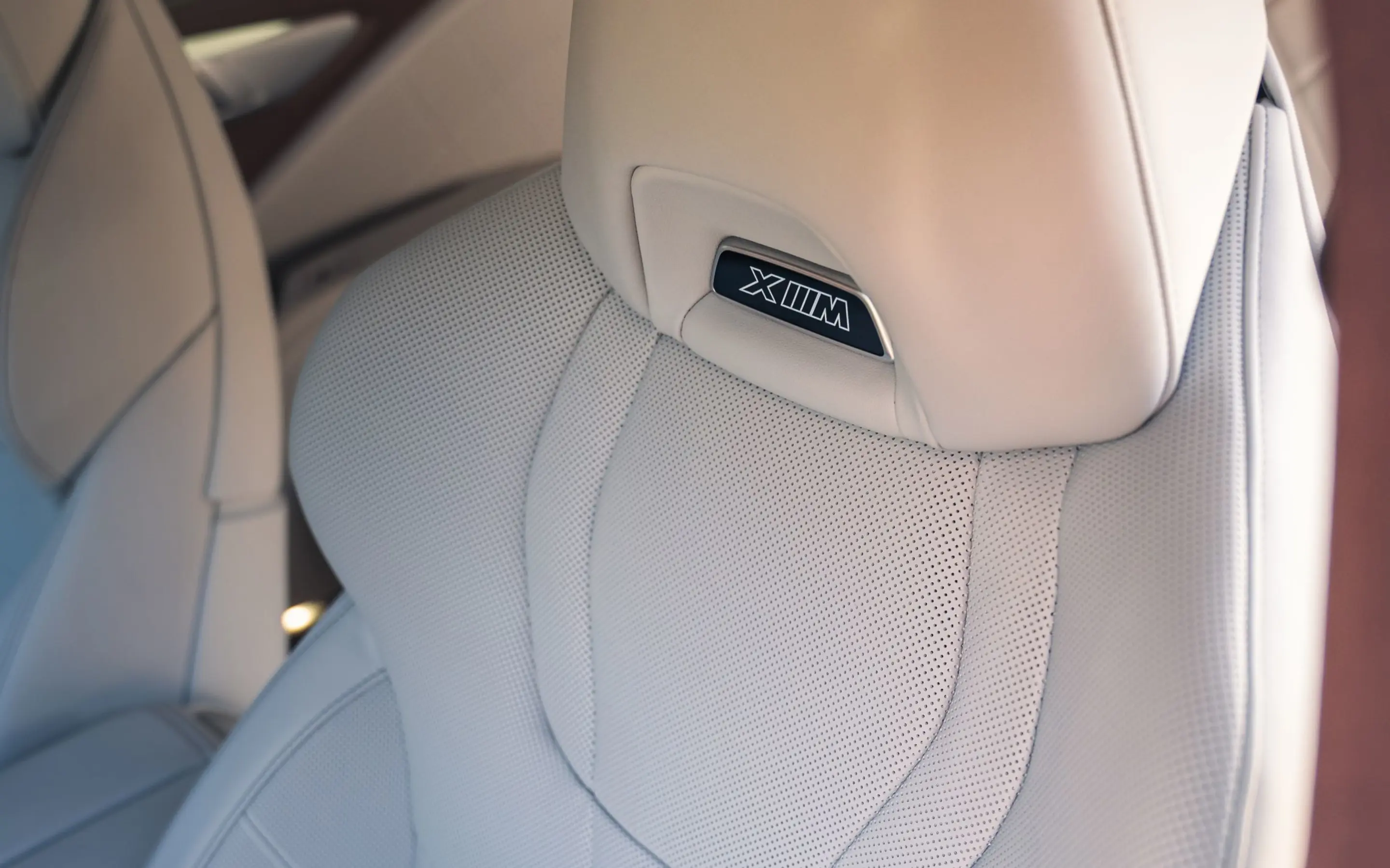 bmw_xm_interieur_stoel_bekleding_dusseldorp_bmw