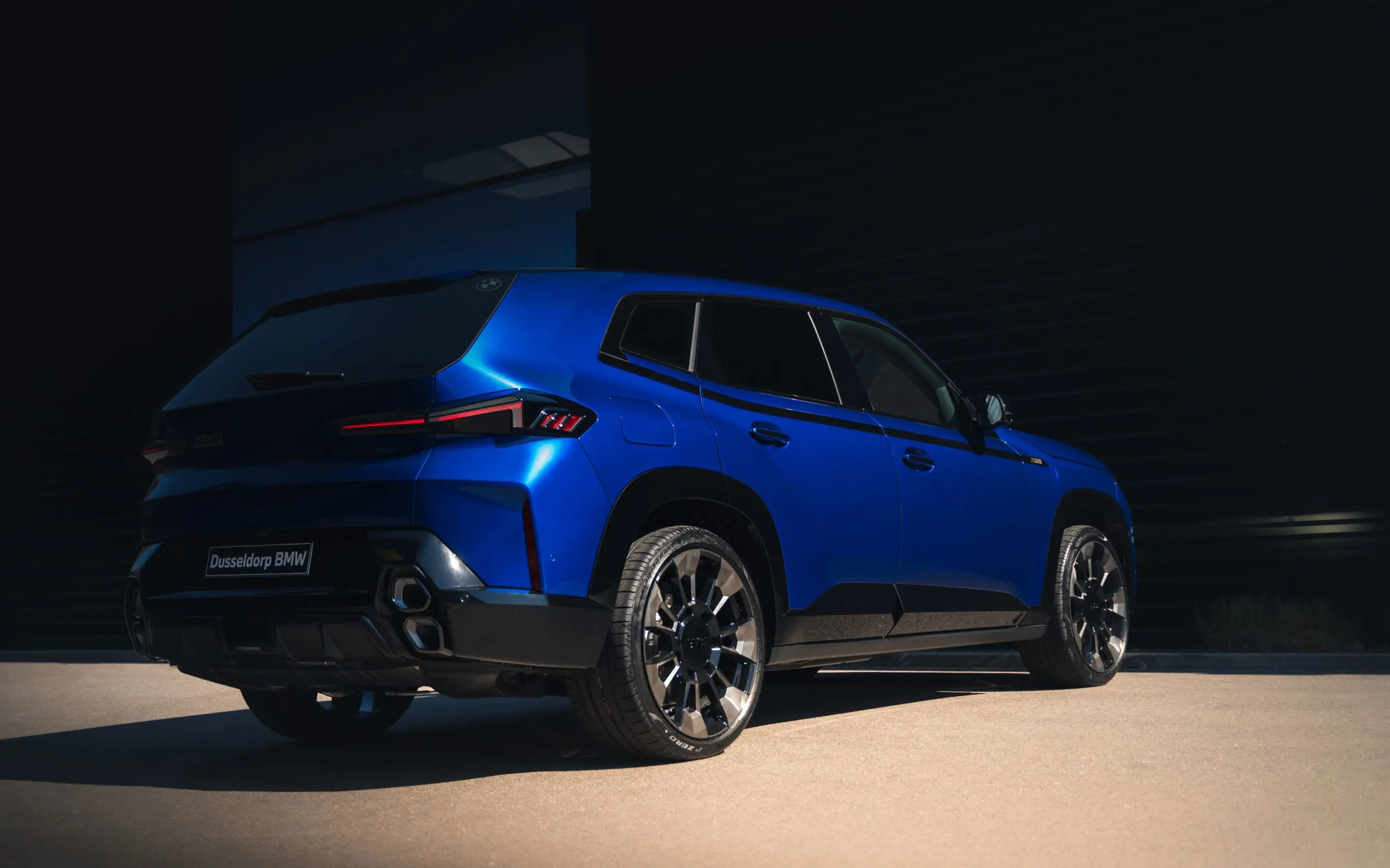 bmw_xm_exterieur_achterkant_dusseldorp_bmw