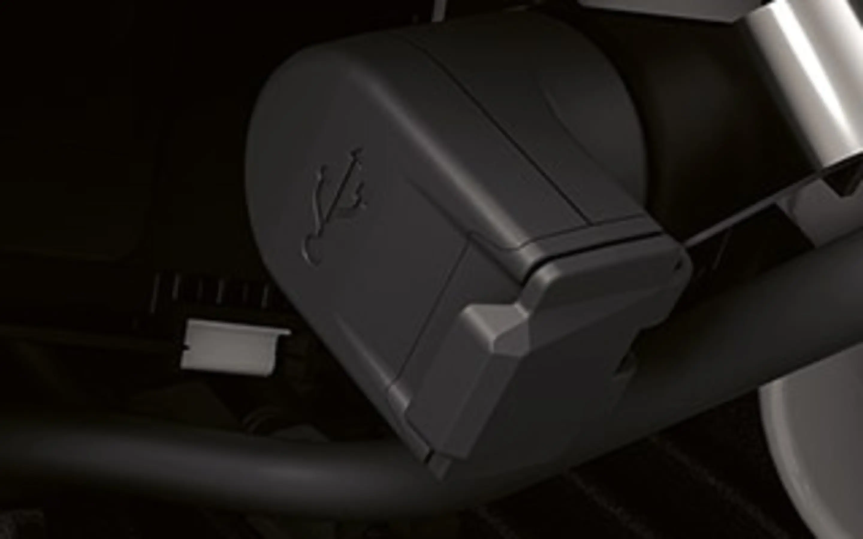 BMW R 1250 R - USB oplaadaansluiting