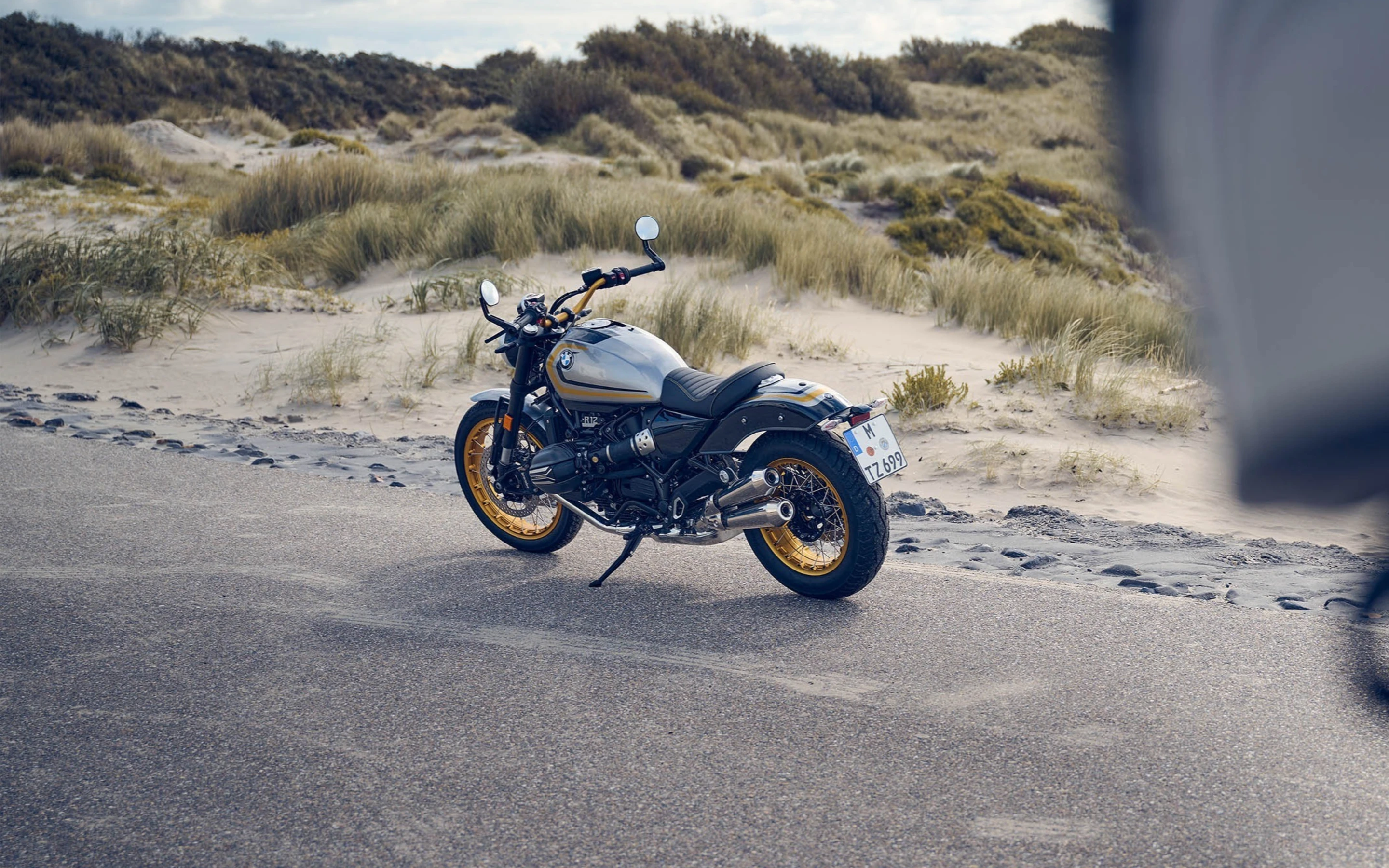 Achterzijde BMW R 12