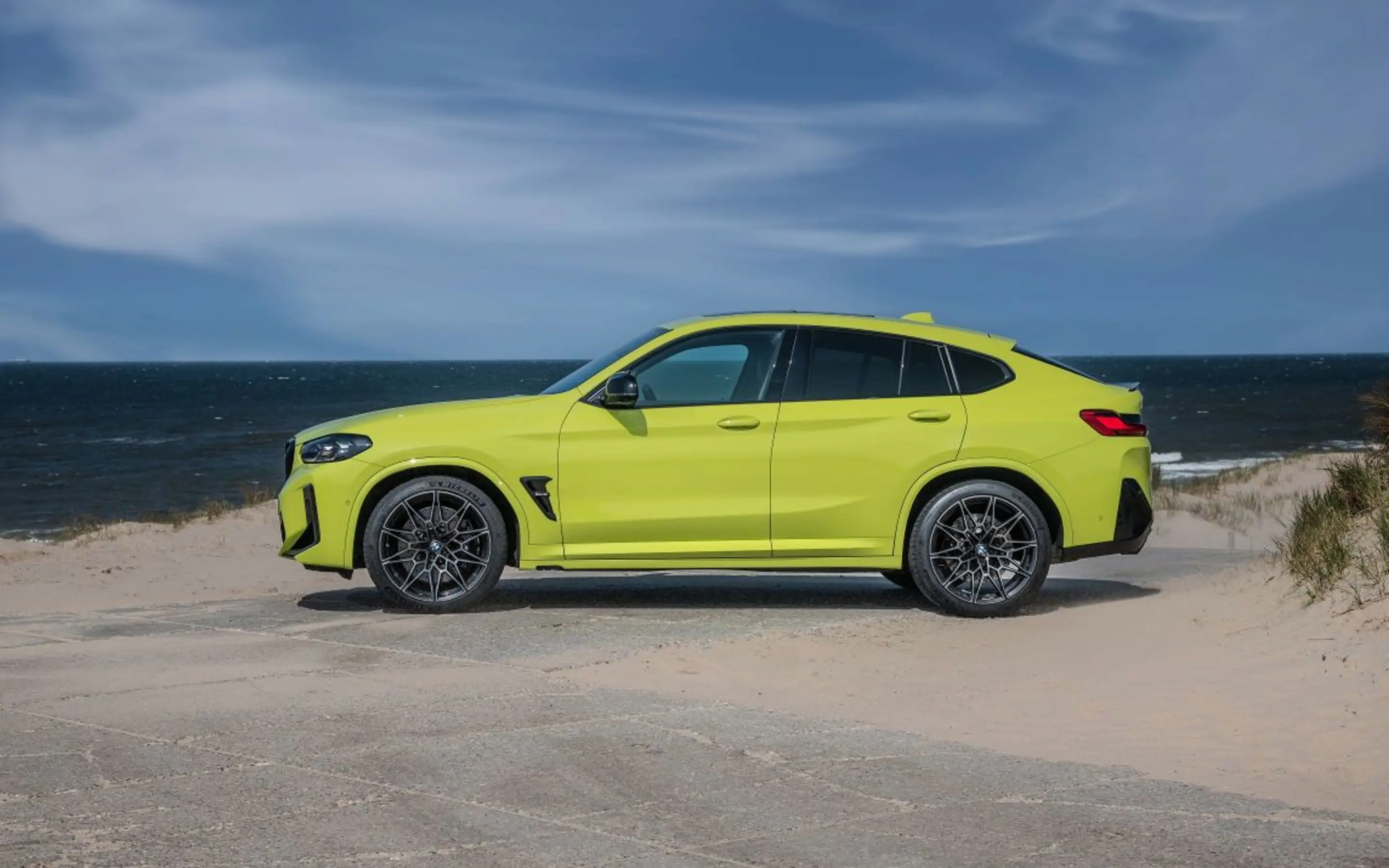 bmw_x4m_exterieur_zijkant_dusseldorp_bmw