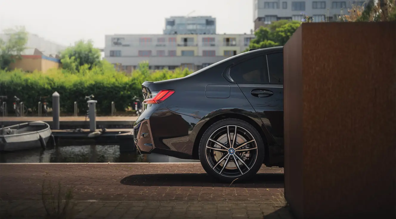 BMW 3 Serie Sedan - Zijaanzicht