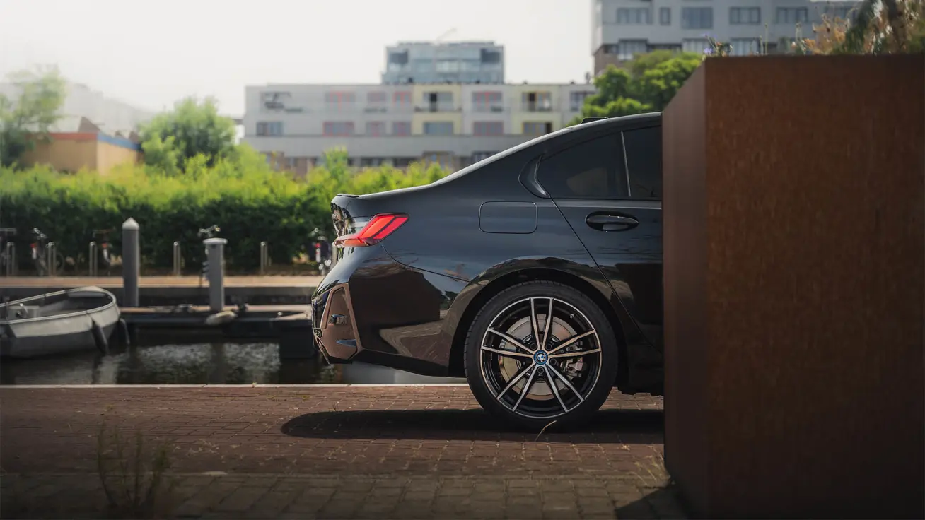 BMW 3 Serie Sedan - Zijaanzicht