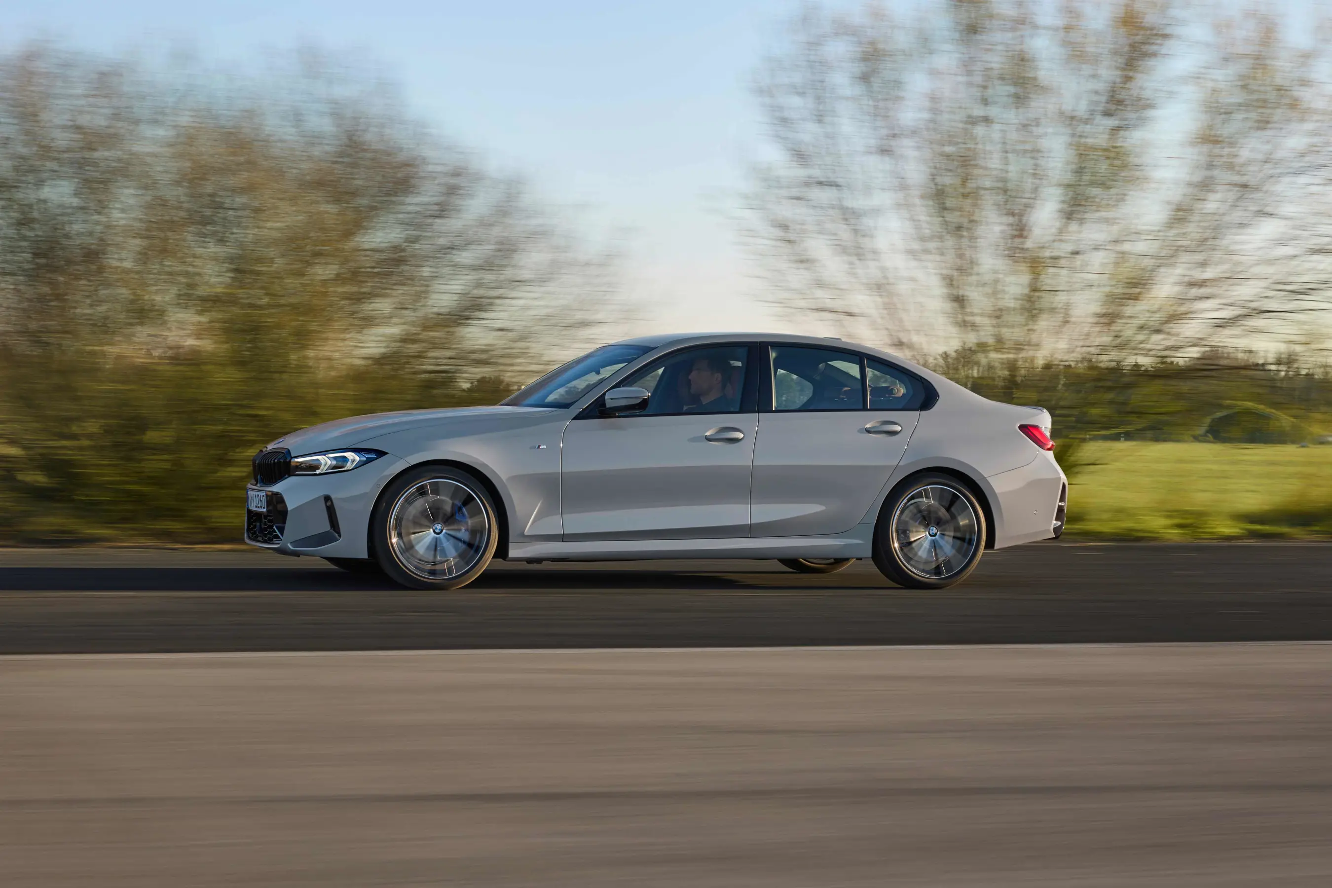 BMW 3 Serie Sedan - Zijaanzicht