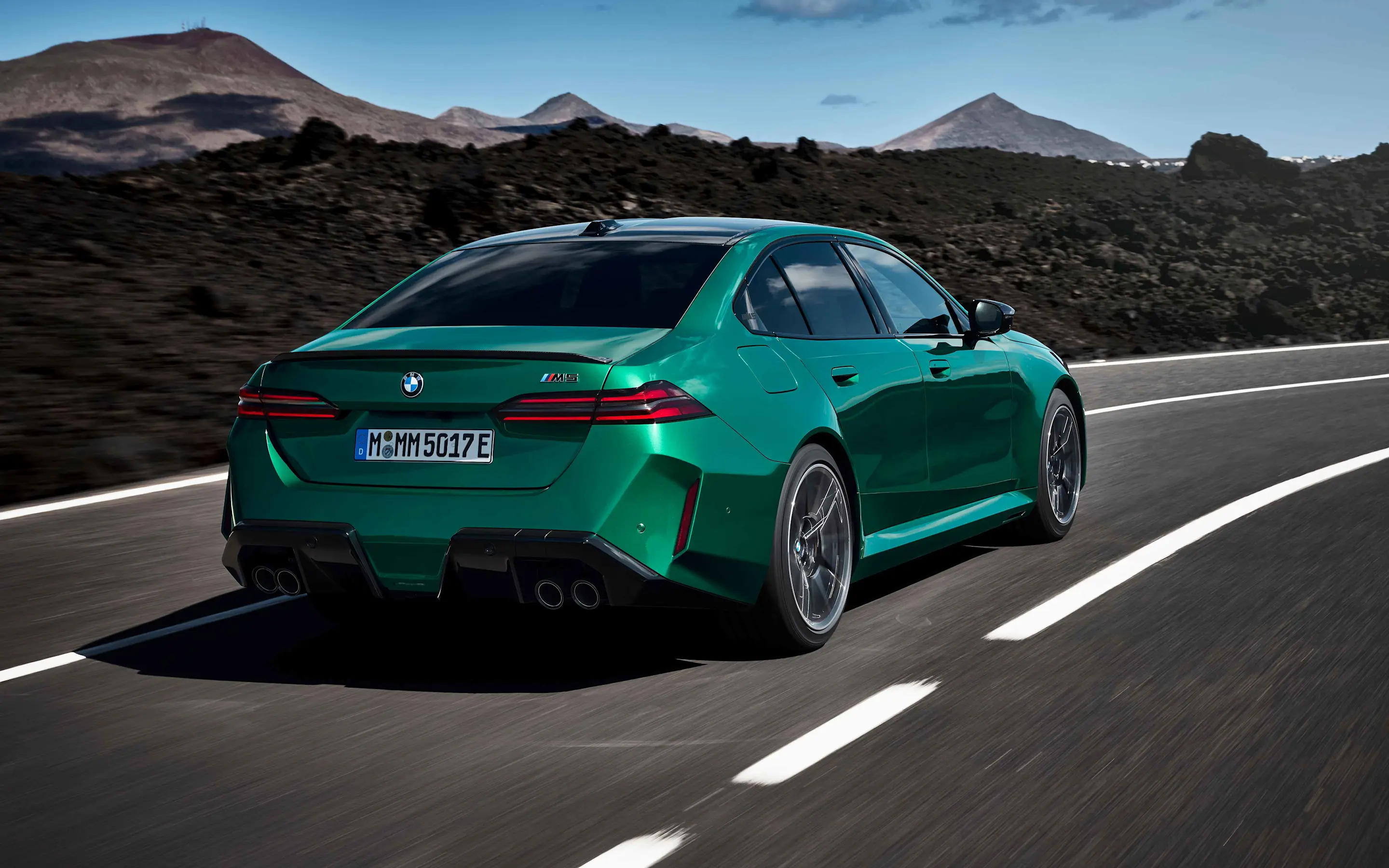 De achterzijde van de BMW M5