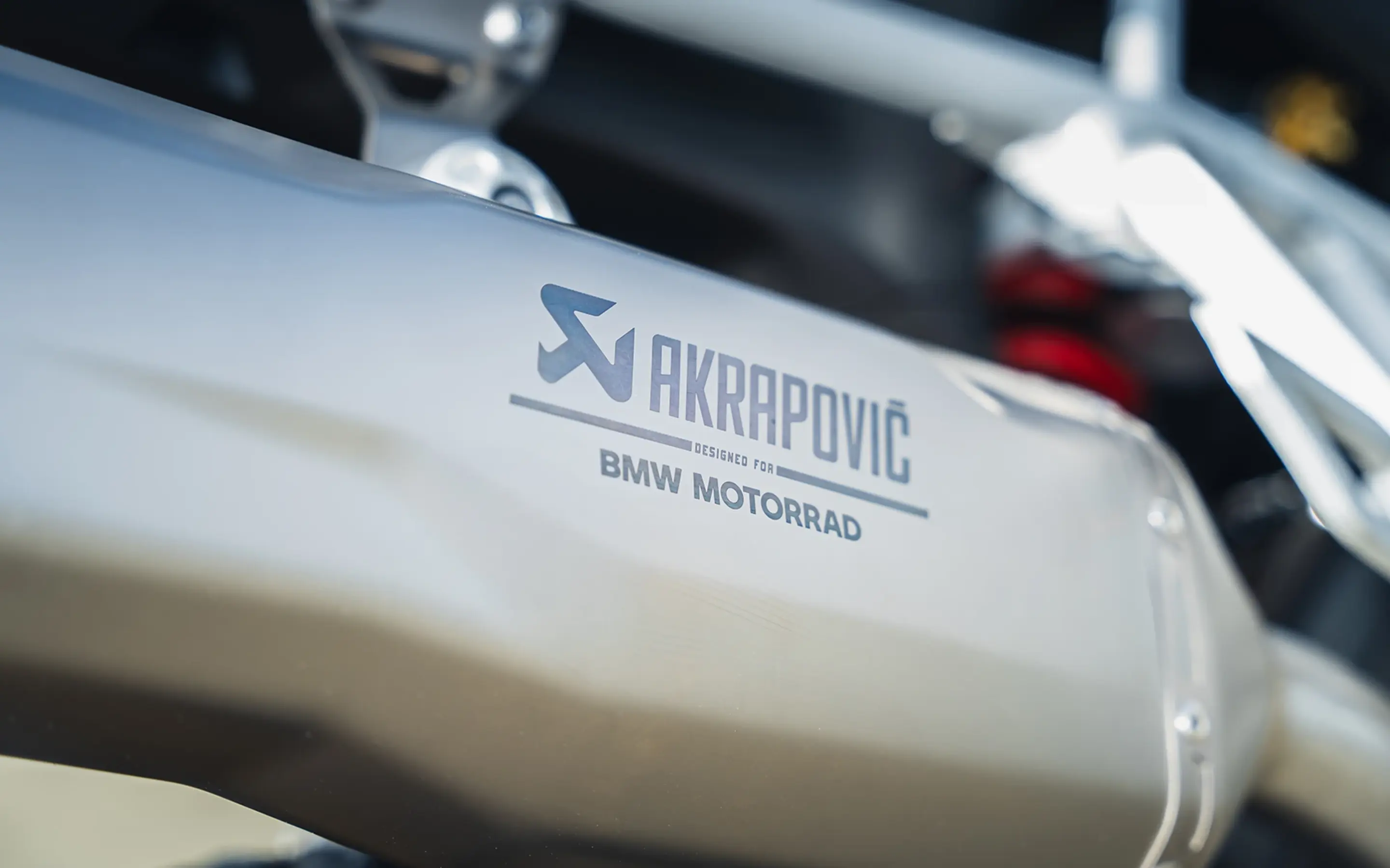 BMW F 900 GS - Akrapovic einddemper