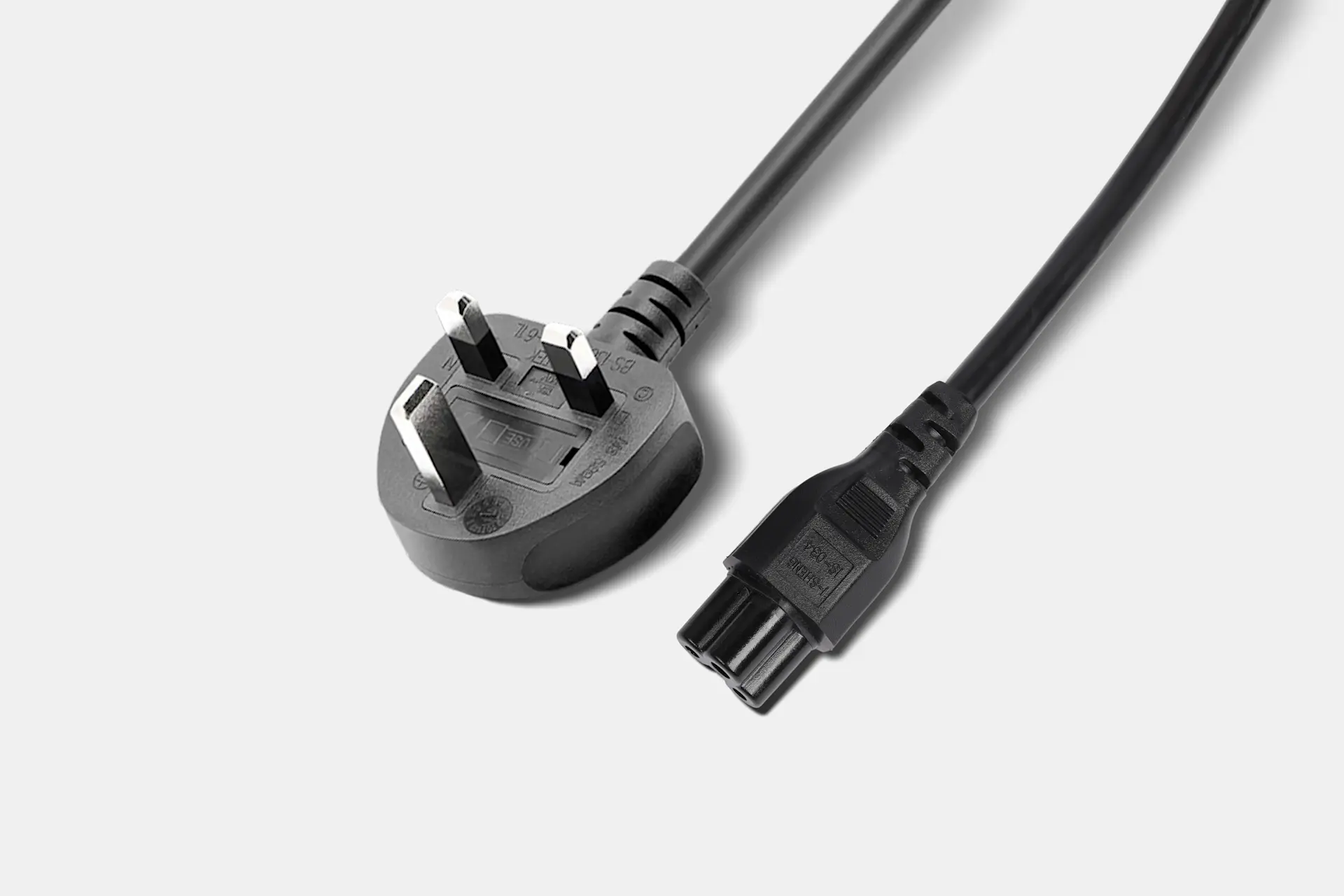 mo4+ac-cord-transparent-white-bg-eu