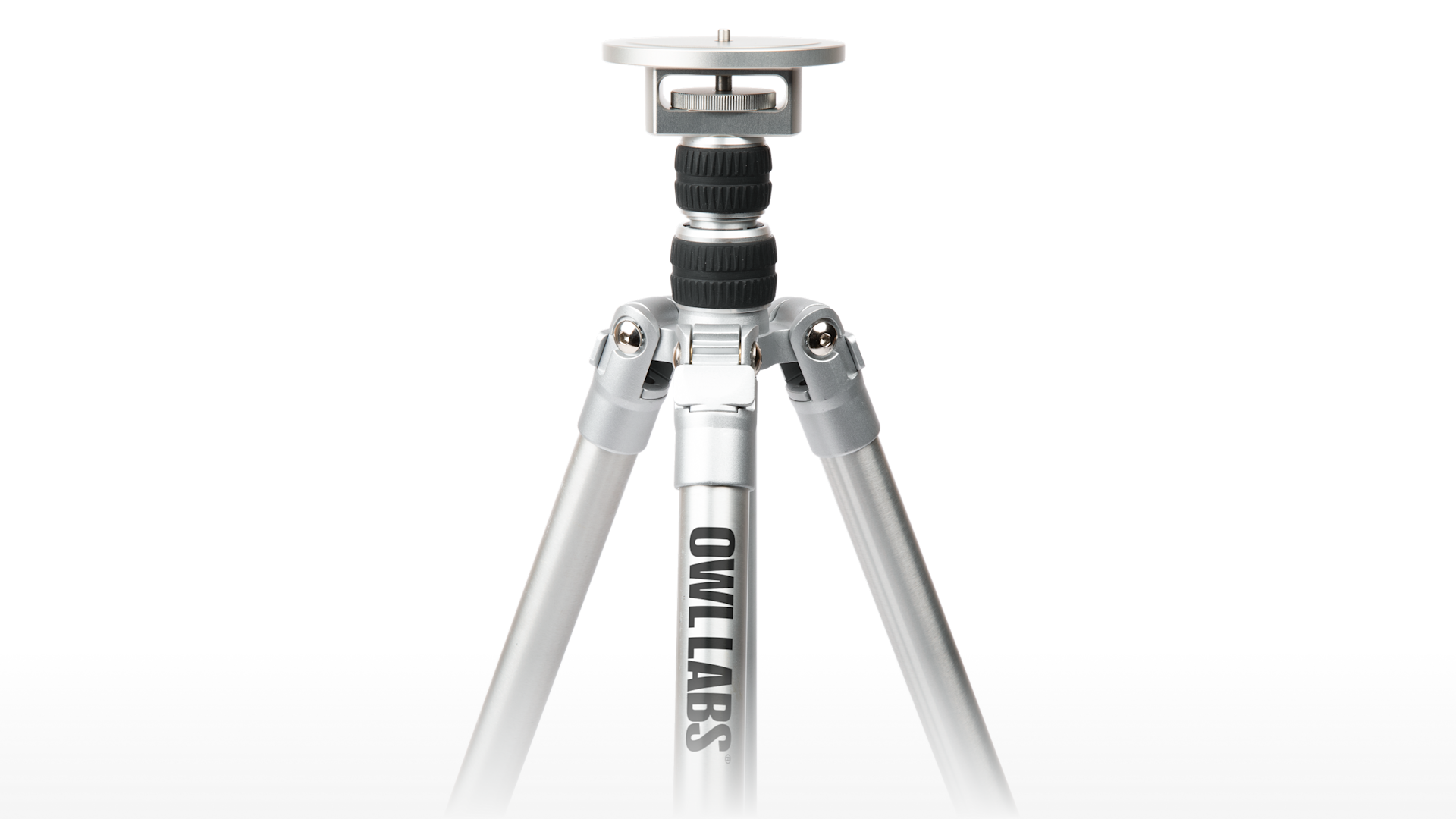 Zoomed in Meeting Owl Tripod with softened bottom edge