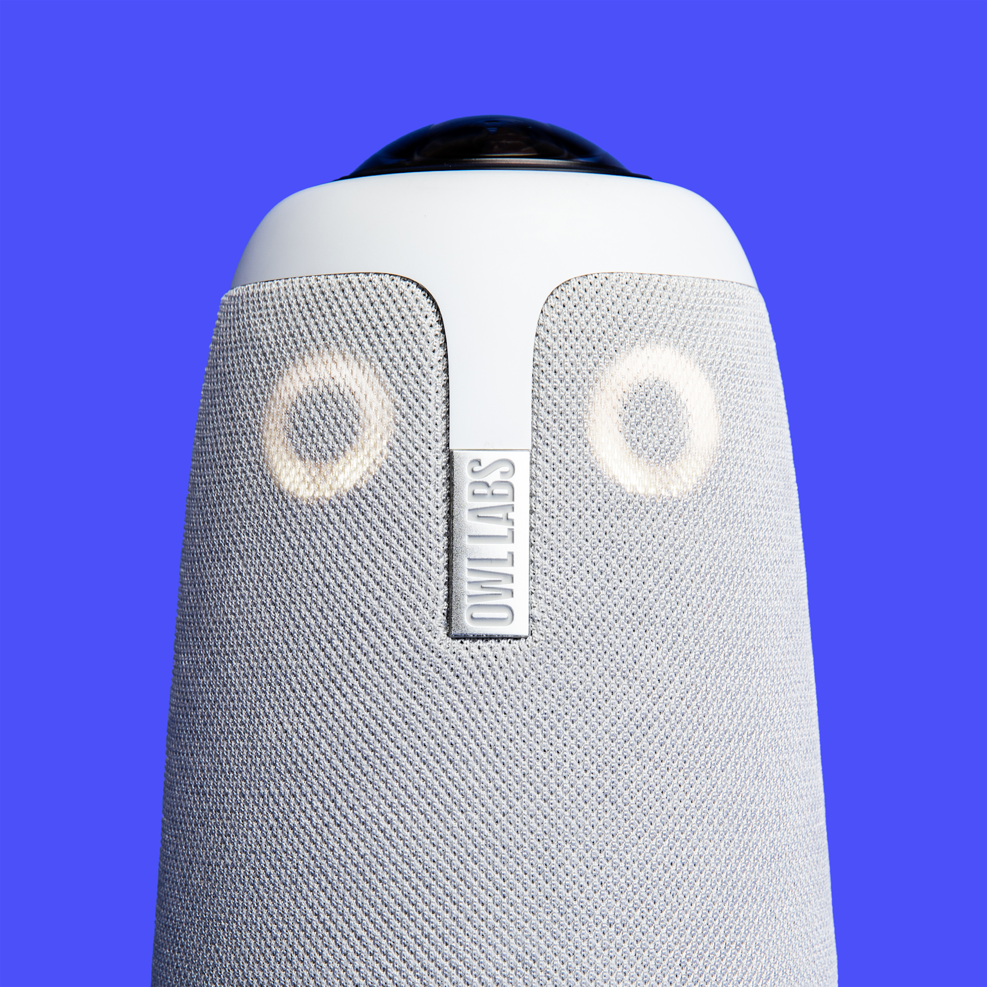product | hardware | mo3 | close-up-blue-background