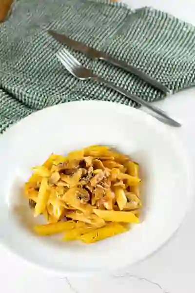 makaronai_su_miso_pievagrybiais-4