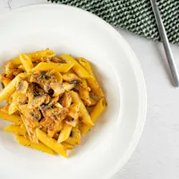 Makaronai su miso pievagrybiais