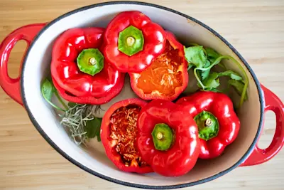 idarytos-paprikos-yemista