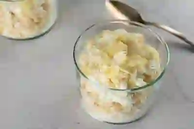 Raffaello desertas stiklinėje