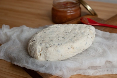 Varškės sūris iš šaldyto kefyro