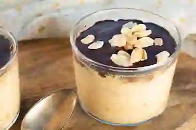 Snickerinė brinkinta avižinė košė