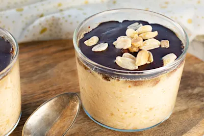 Snickerinė brinkinta avižinė košė