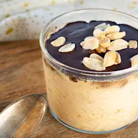 Snickerinė brinkinta avižinė košė