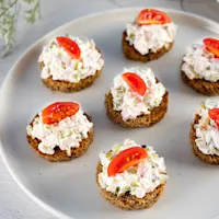 Kreminio sūrio užtepėlė su vištiena