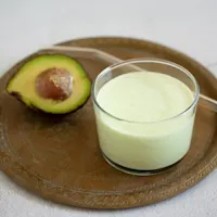 Pieniškas avokadų kokteilis