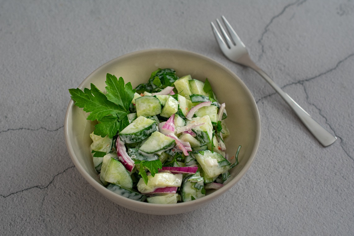 Gaivios agurkų salotos su jogurto padažu