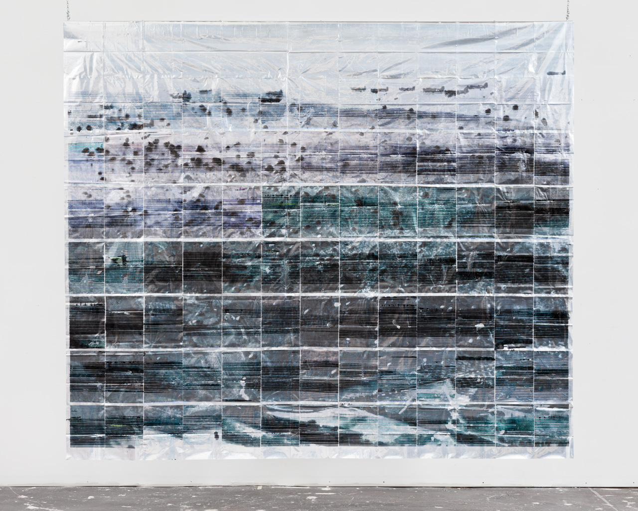 parachutes silver Triple V