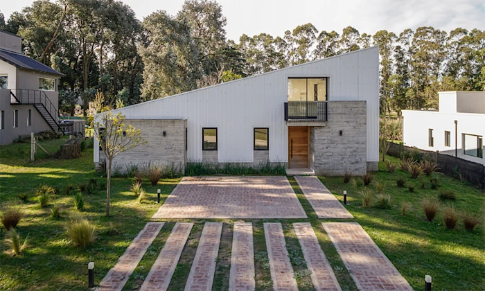 Une maison baignée de lumière naturelle