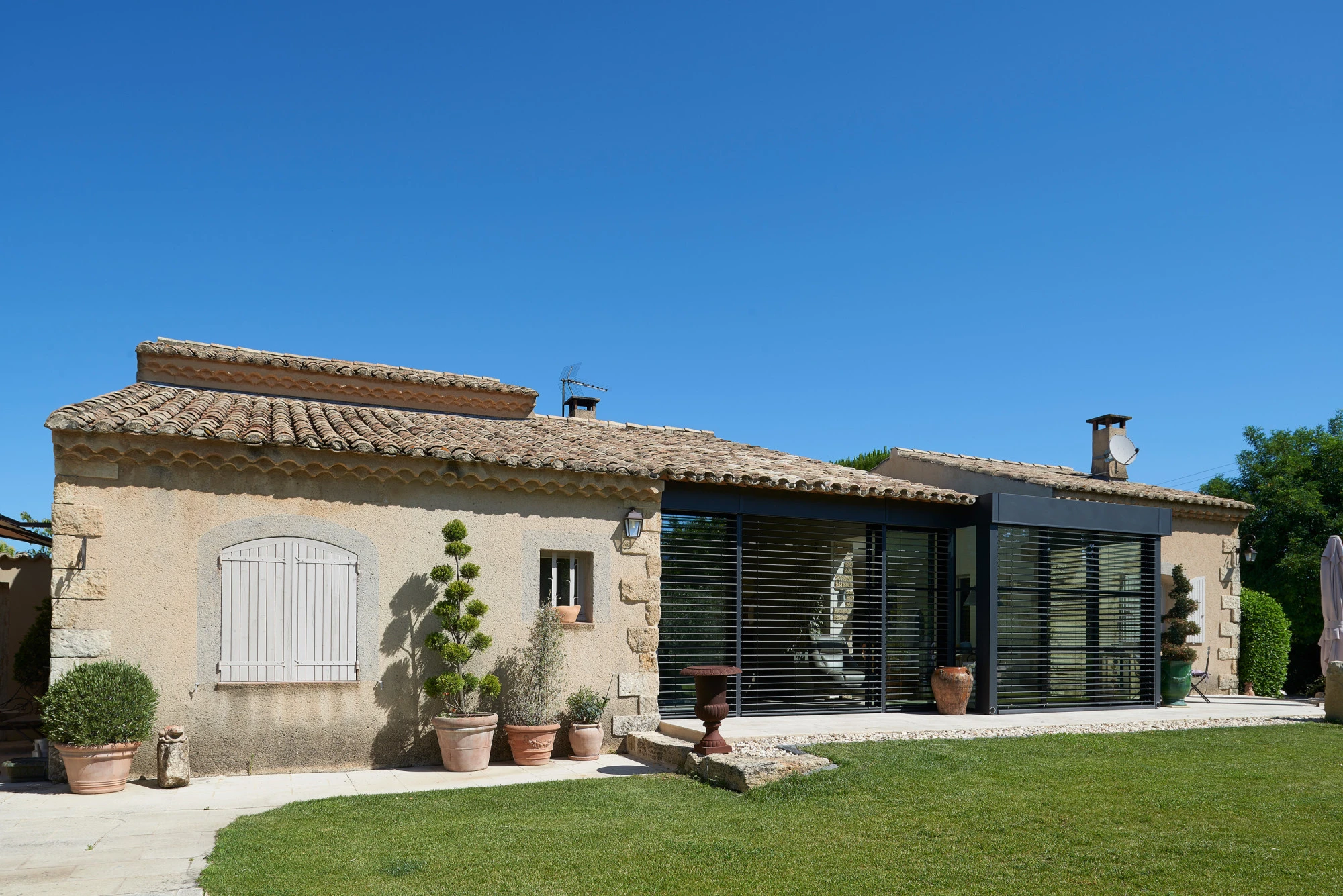 Nos réalisations Rénovation d-une batisse provençale Carrousel (4)