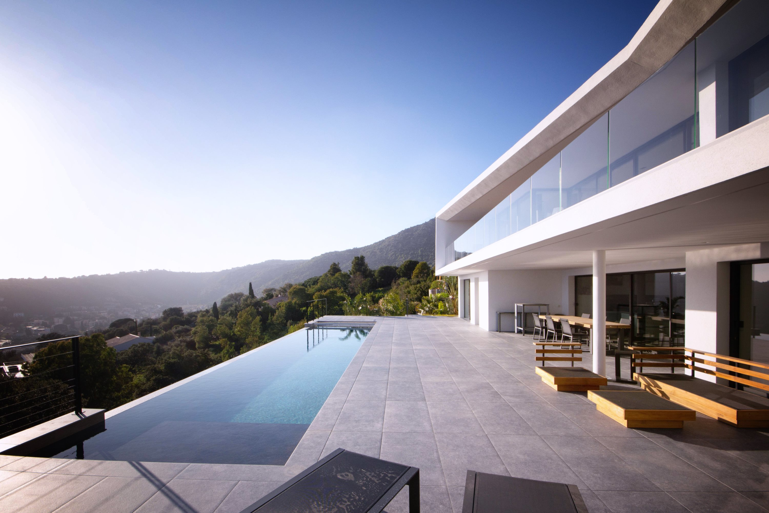 Une villa avec vue sur la mer