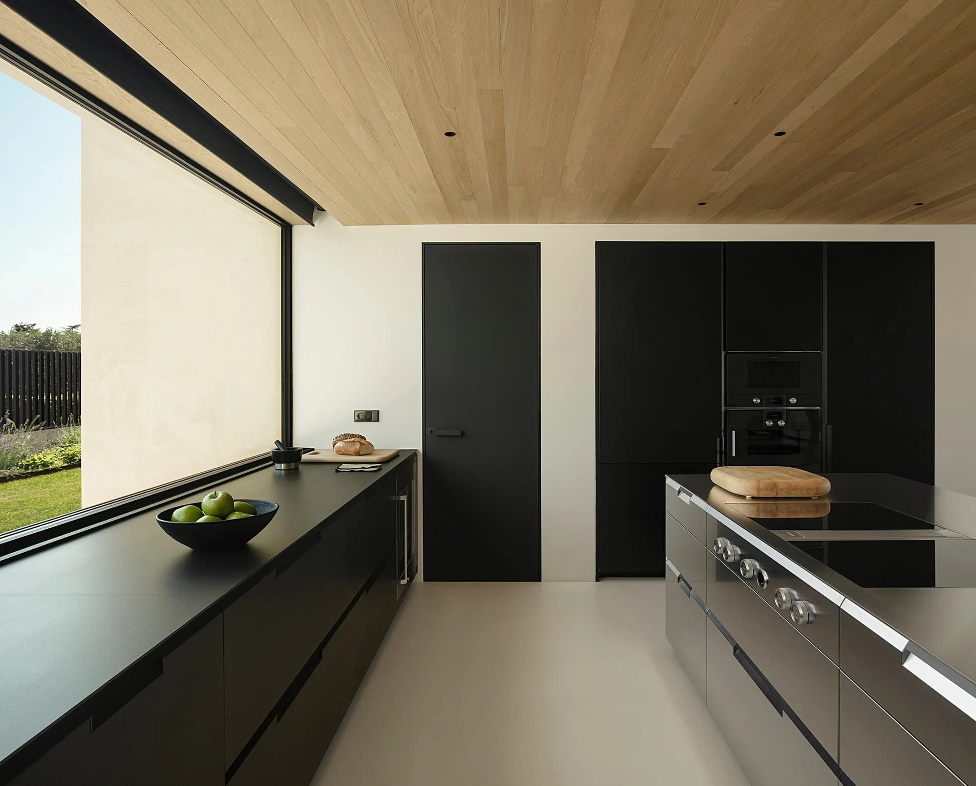 Fenêtre triple vitrage aluminium