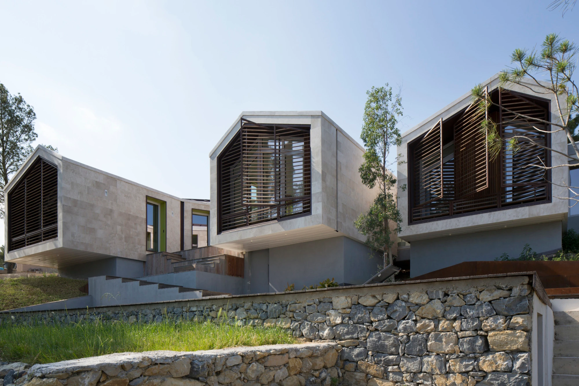 Fenêtre aluminium ou PVC ? Le comparatif pour bien choisir