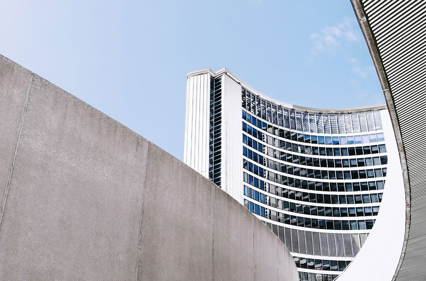 Photo of Toronto city hall by Scott Webb via Unsplash