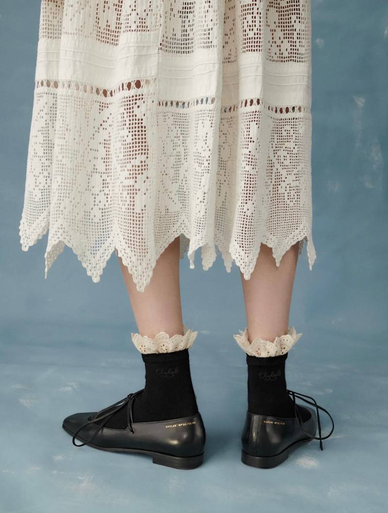 Ballet Flats with Leather Straps.