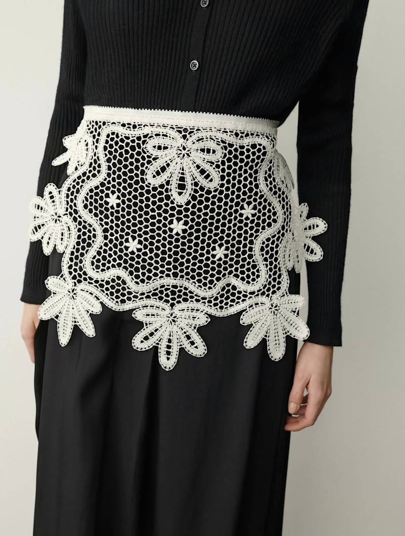 Lace Apron.