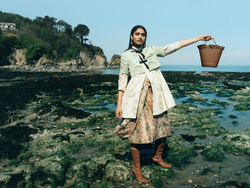 Fall/Winter 2021 - 15