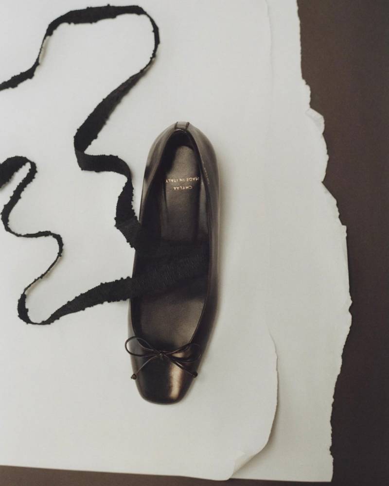 Ballet Flats with Detachable Ribbons.