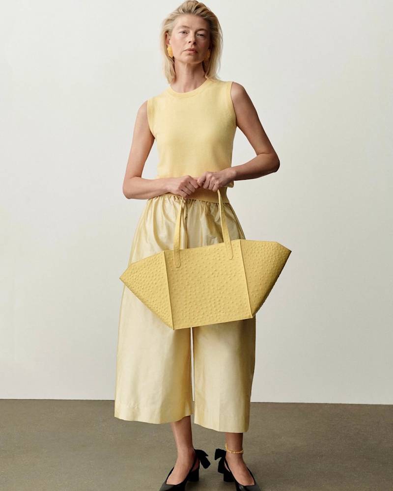 Structural Tote Bag Milky Amber