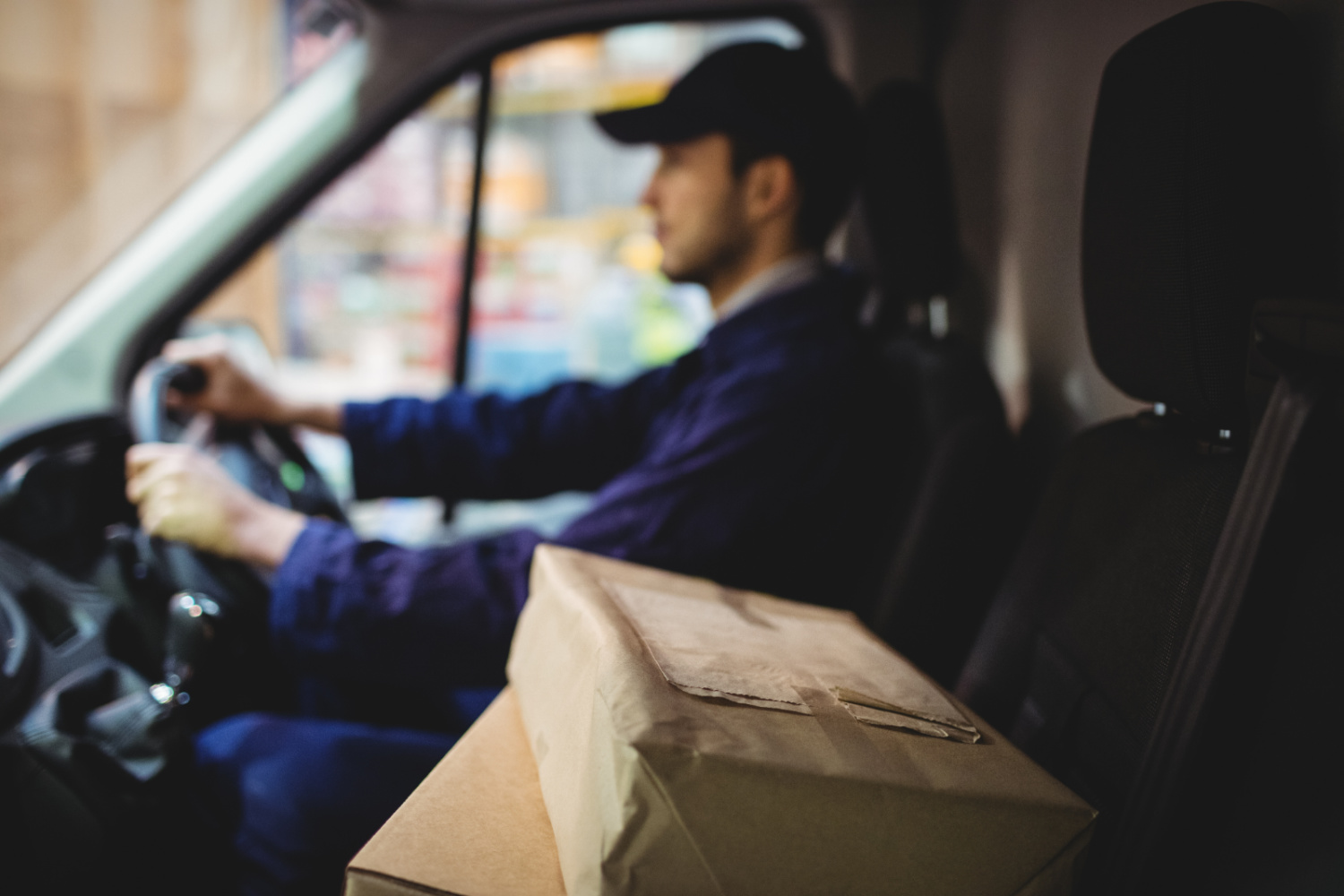 Veeqo vs ShipStation Comparison: Which Shipping Solution is Best?