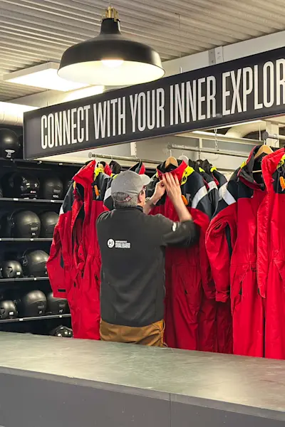 Svalbard Expedition Centre 8350