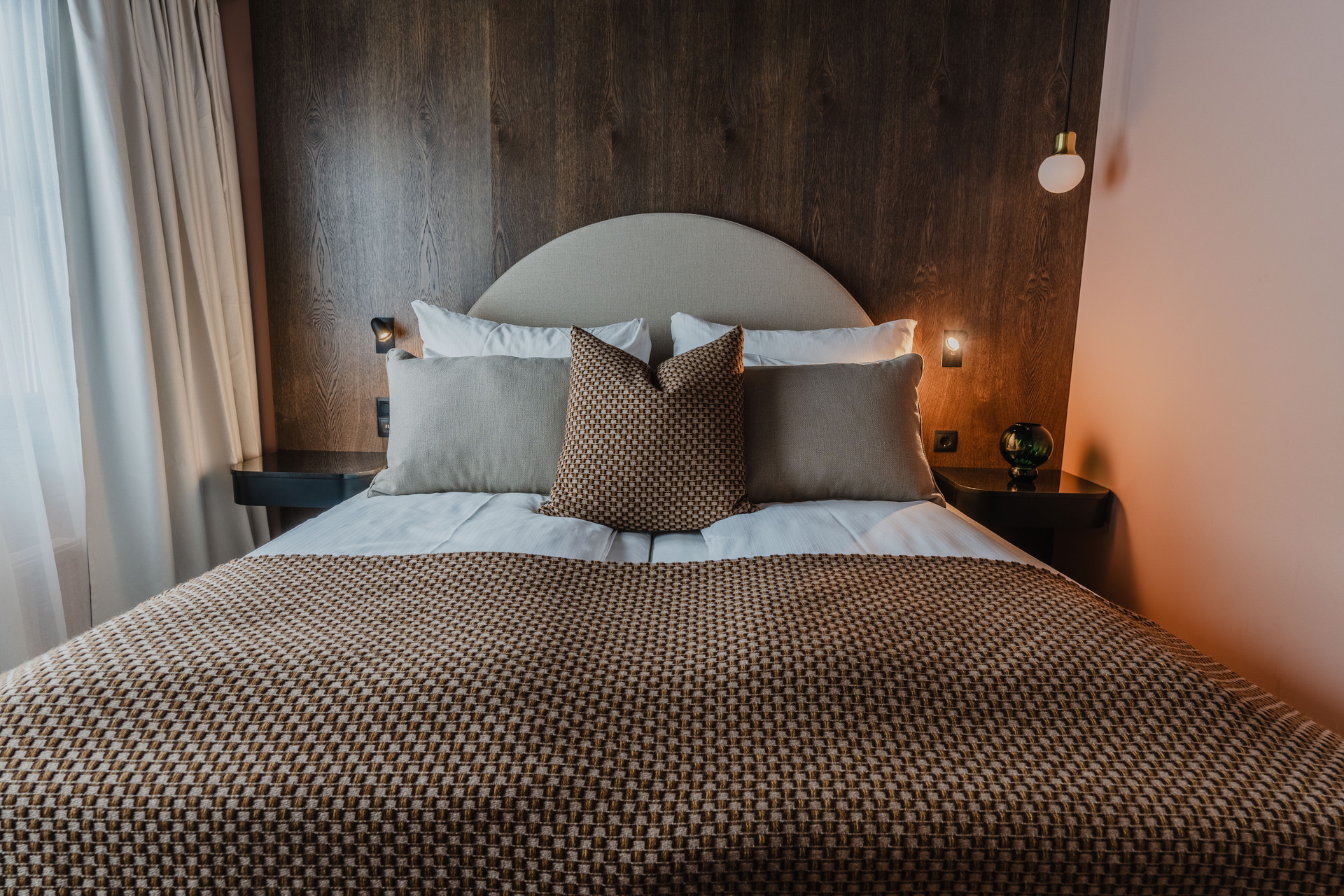 Hurtigruten-Svalbard-Funken-Lodge-Suite-05-HC-Ragnhild-Utne-02-29575816-Photo Ragnhild Utne