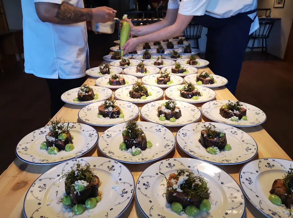 Huset Group dinner HGR 155532
