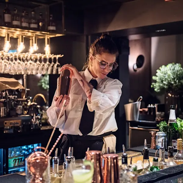 Funken Bar Svalbard - Photo Agurtxane Concellon