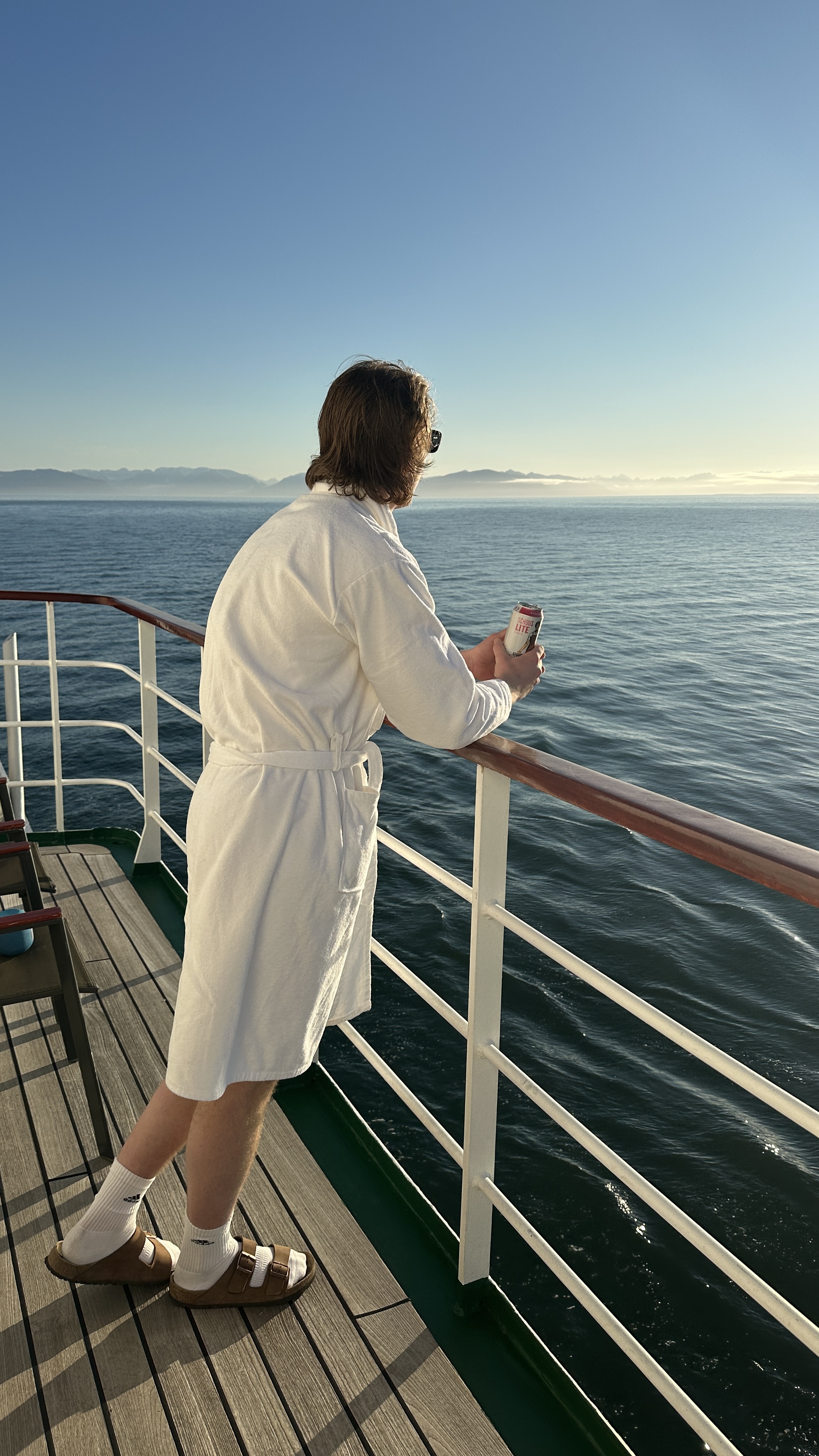 SAMC robe and slippers_Photo: Marie Husøy